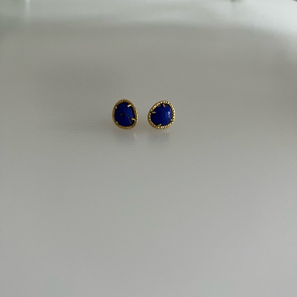 Lapis lazuli style gold stud earrings